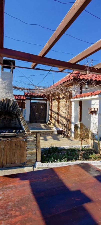 Namaste Къща В Село Камилски Дол Kamilski Dol Ngoại thất bức ảnh