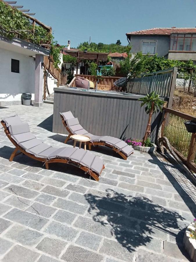 Namaste Къща В Село Камилски Дол Kamilski Dol Ngoại thất bức ảnh