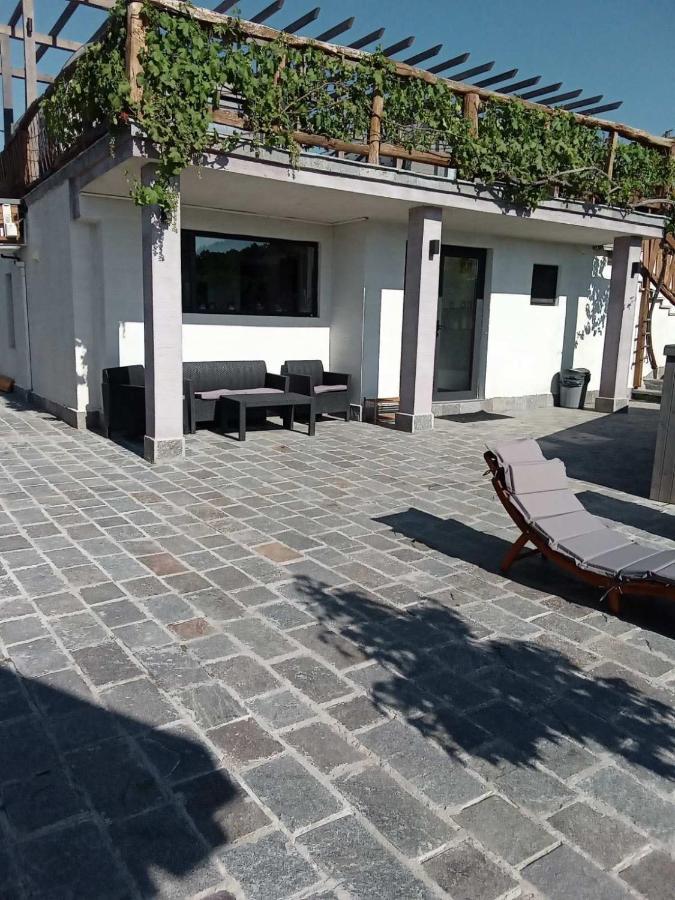 Namaste Къща В Село Камилски Дол Kamilski Dol Ngoại thất bức ảnh